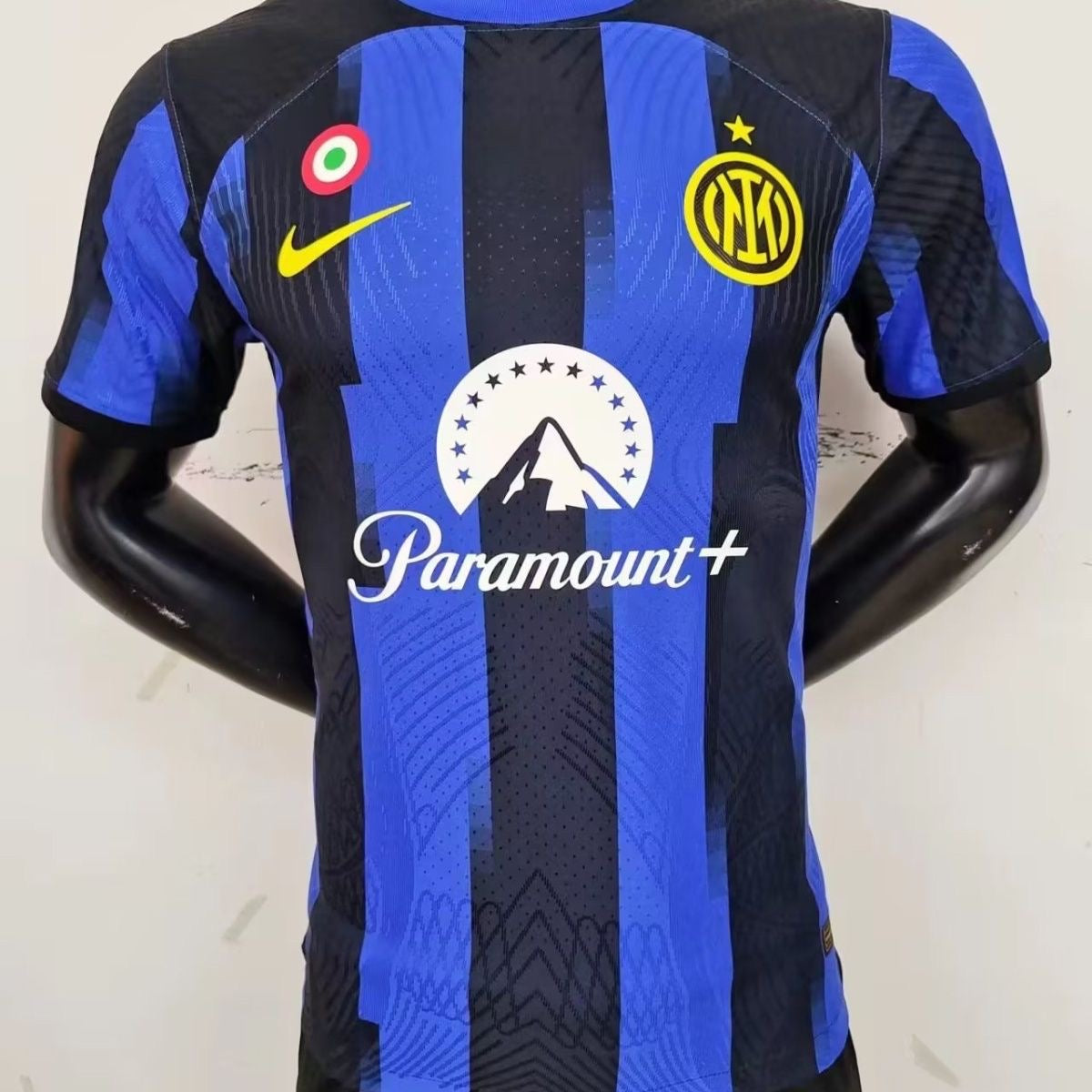 Inter home kit 23/24 players version